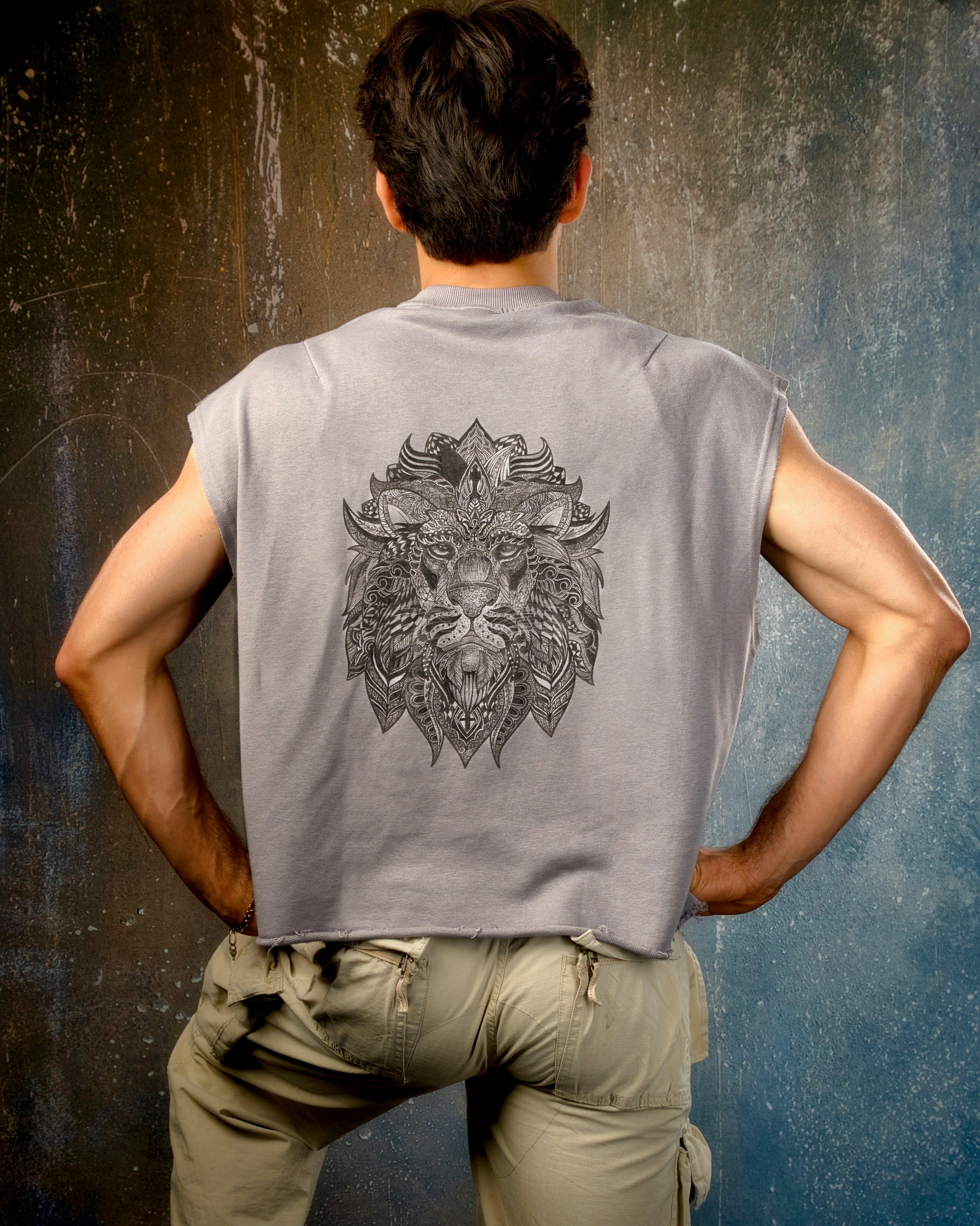 Muscle Tee - Lion